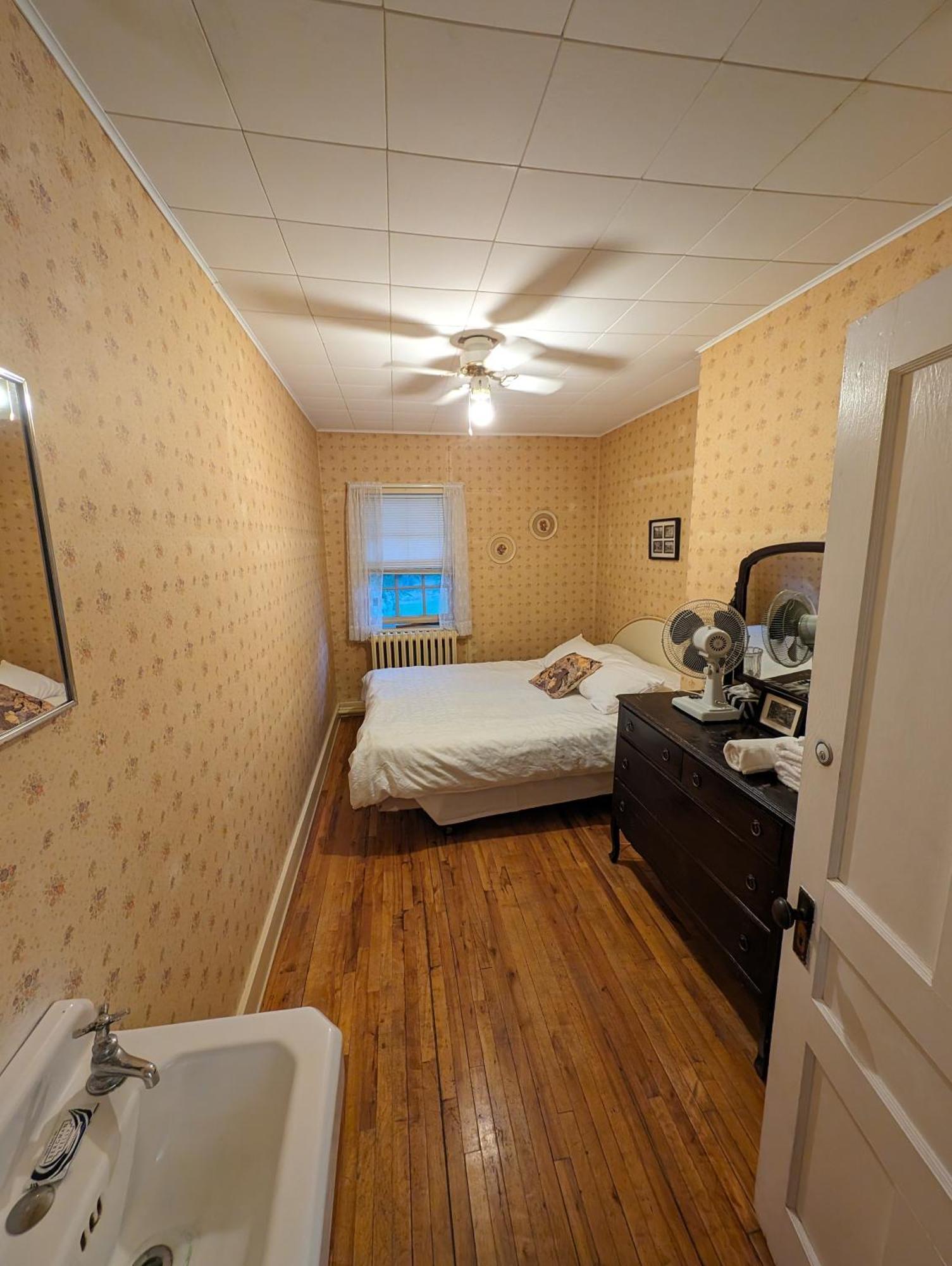 Pine Lodge Bristol 외부 사진