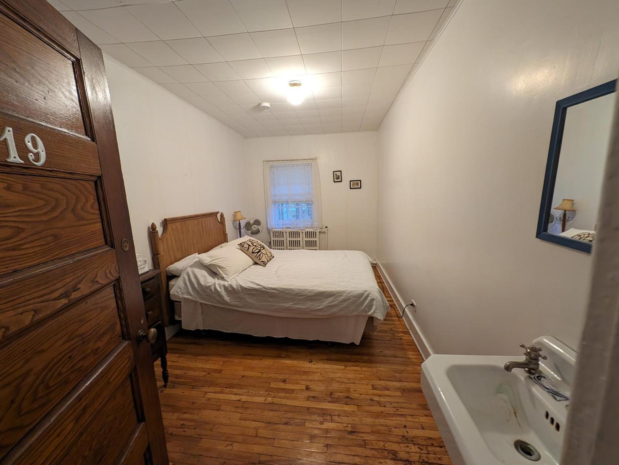 Pine Lodge Bristol 외부 사진